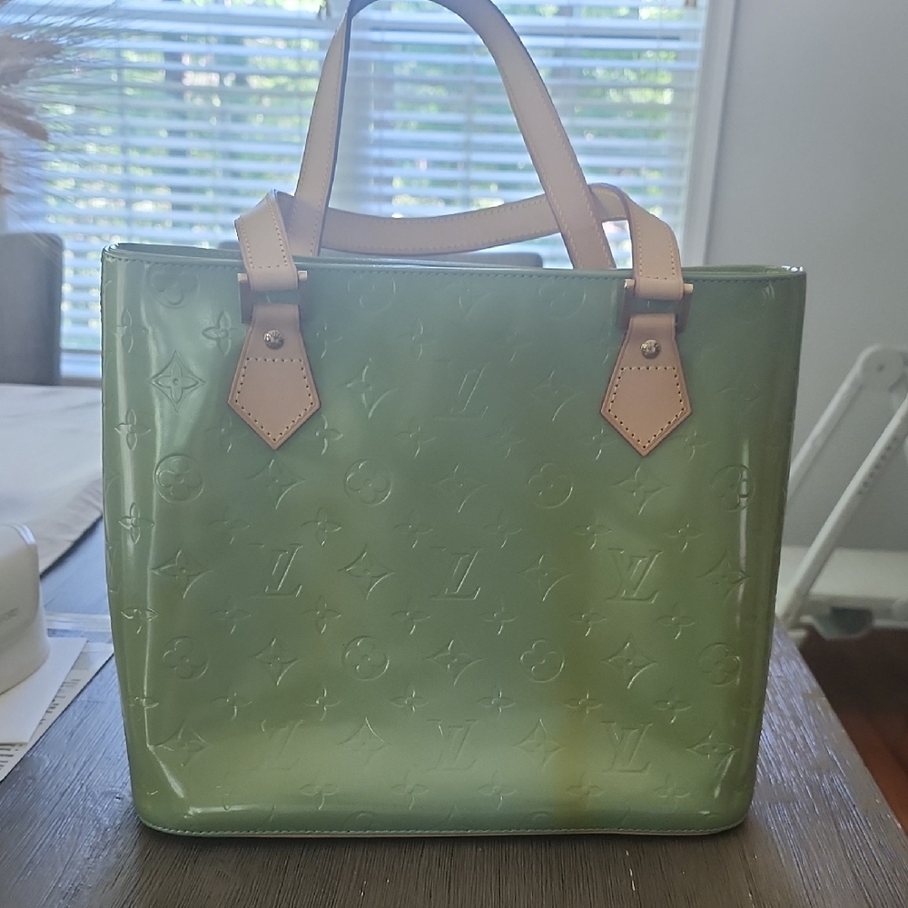 Louis Vuitton Green and Tan Monogram Vernis Tote